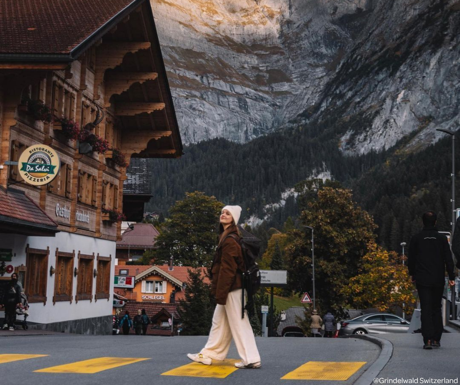 Village de Grindelwald dans les Alpes